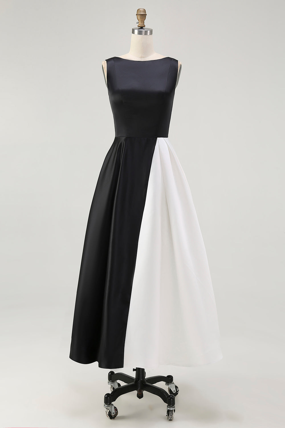 Black White A Line Boat Neck Semi Formal Dress